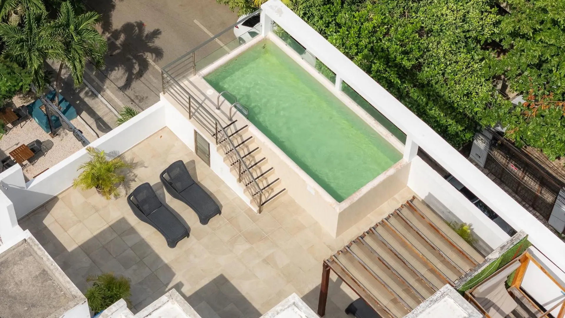 Piscina En La Cima Lujoso Apartamento En Playa Del Carmen